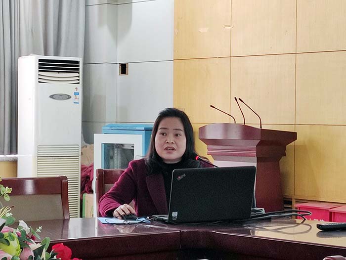 亚洲av
举办《从疫情防控看制度优势》专题教育报告2.jpg