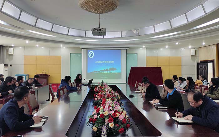 亚洲av
举办《从疫情防控看制度优势》专题教育报告1.jpg